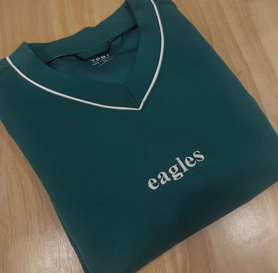 eagles crewneck
