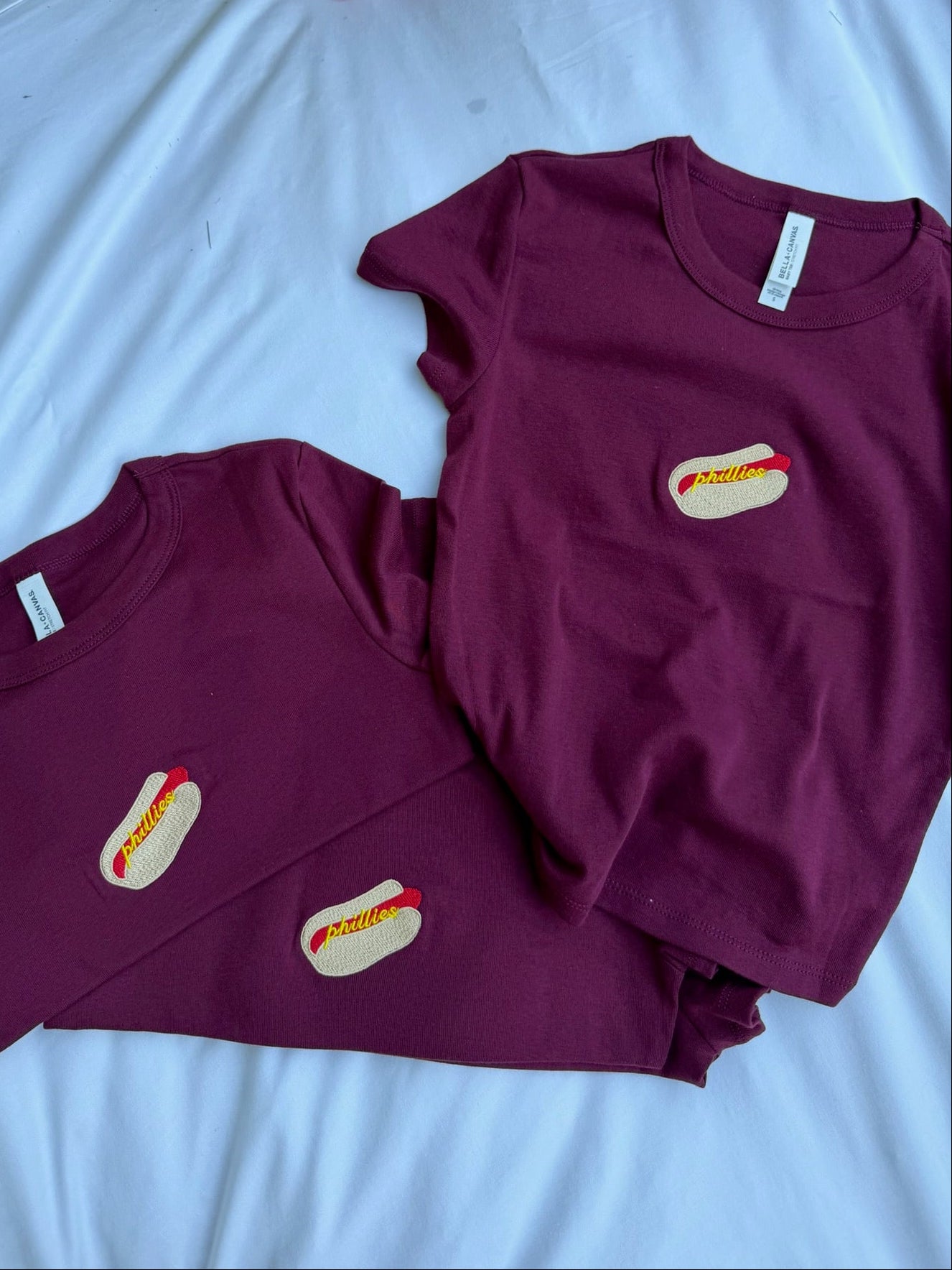 phillies hotdog tee